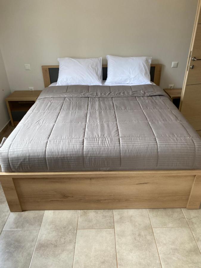 Olive Hill Apartment Karpofora Eksteriør billede